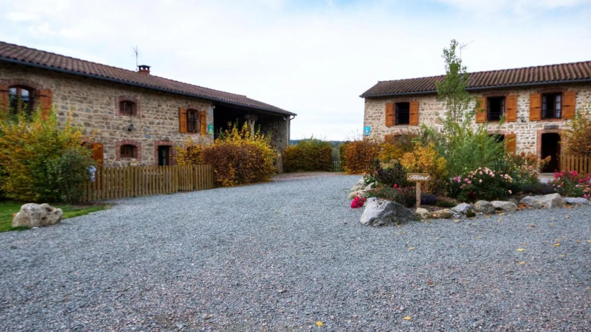 Gite Au Calme Avec Terrasse, Cheminee Et Peche A Proximite, Animaux Acceptes. - Fr-1-496-225 Les Salles Holiday home